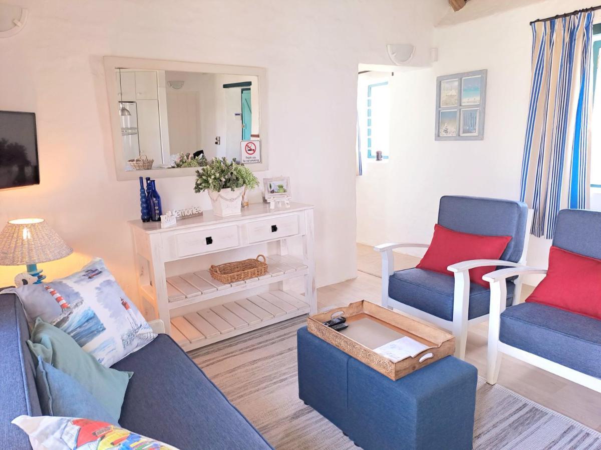 Zandtorini Seaside Cottage ستروزباي المظهر الخارجي الصورة