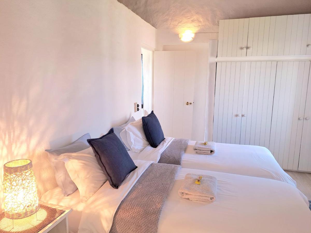 Zandtorini Seaside Cottage ستروزباي المظهر الخارجي الصورة